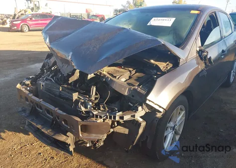 2018 Ford Focus Se z USA, uszkodzony, nr VIN 1FADP3F20JL301557